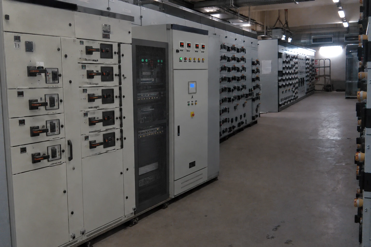 Transformer control panel equipment reference